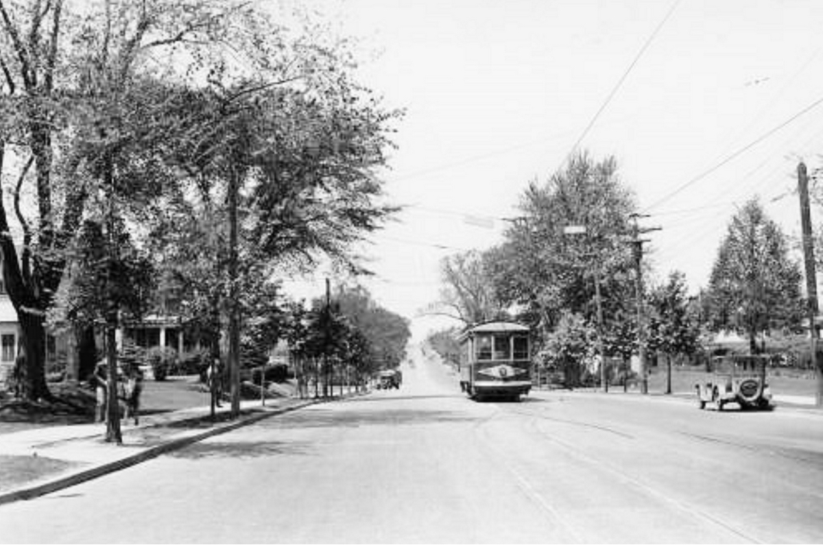 Western
      Avenue trolley near Manning 1920's