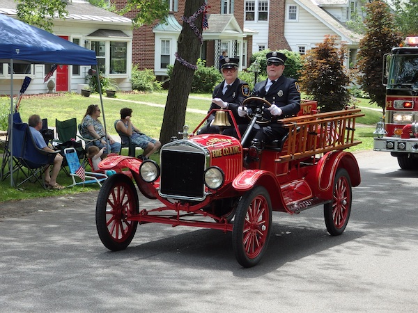 McKownville Volunteer Fire Dept 100th anniversary parade -
      9